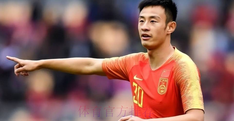 中国杯 |国足南宁首训 彭欣力期待与强敌过招 中国杯 |国足南宁首训 彭欣力期待与强敌过招