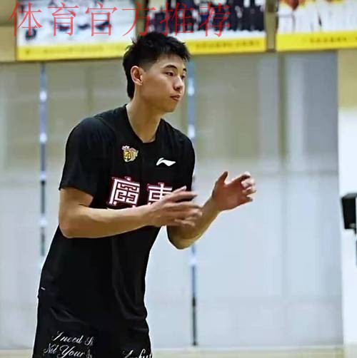 广东队积极备战！奎因心情大好 崔永熙亮相 王少杰归队