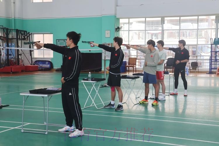国家现代五项队广东湛江开启冬训 国家现代五项队广东湛江开启冬训